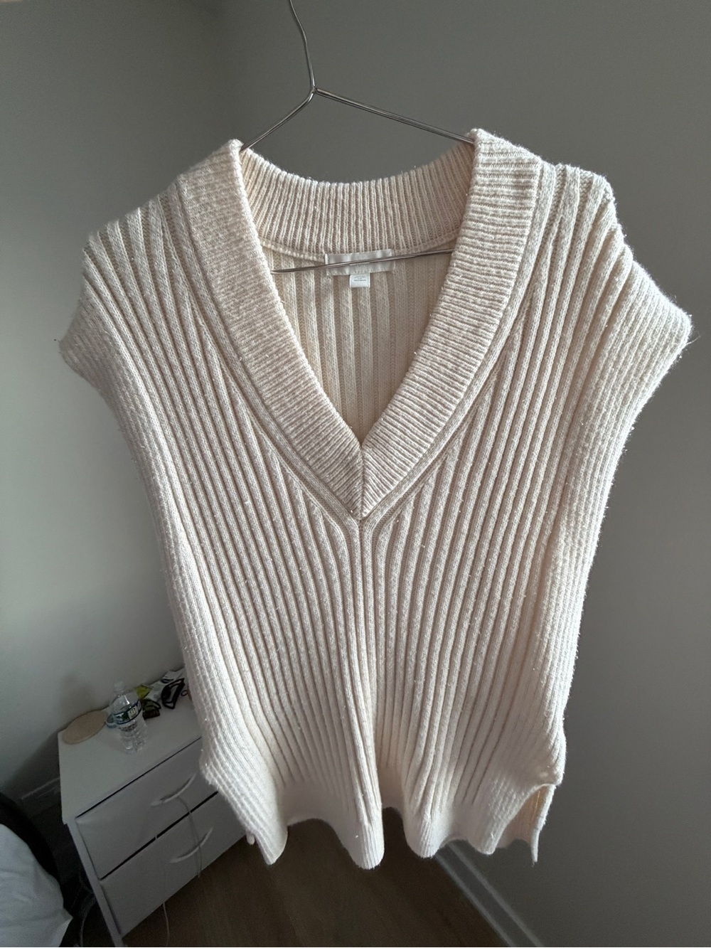 H&M Cream Ribbed V-Neck Sweater Vest
